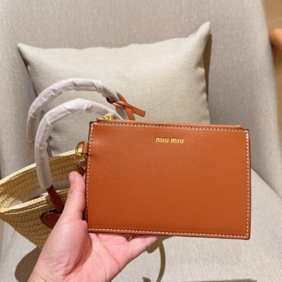 Miu Miu Straw Basket Handbag Mini 15x18cm - Picture 7 of 9